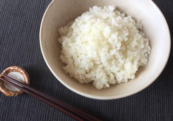 riso bollito in bianco gohan
