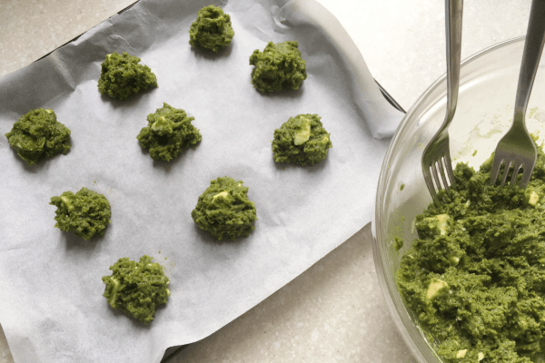 Biscotti al matcha con cioccolato bianco