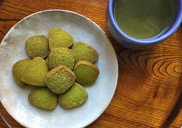 biscotti di riso al matcha