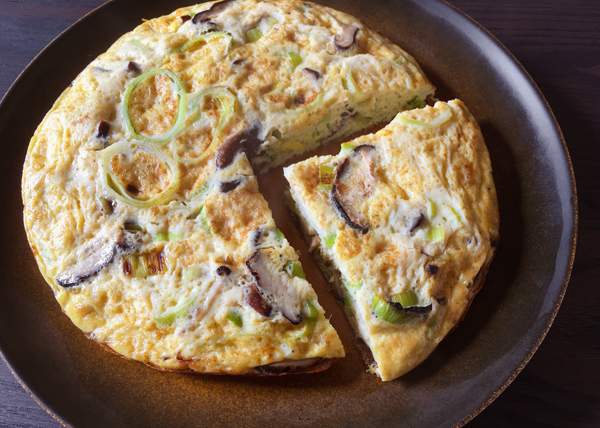 frittata con porro e shiitake