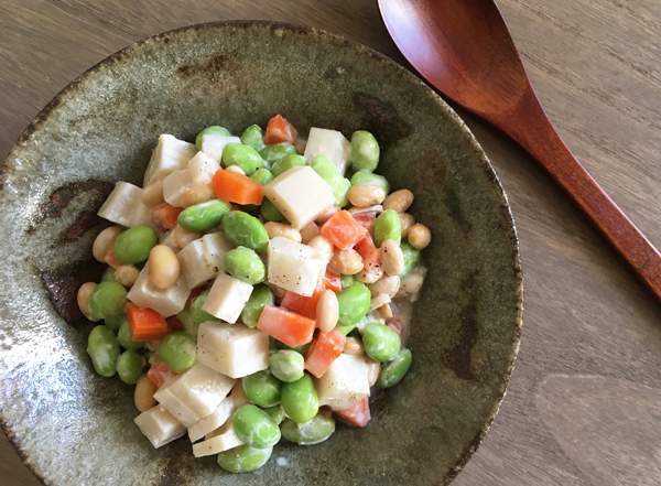 insalata di legumi e radice di loto