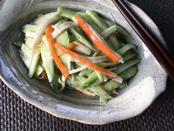 Insalata con surimi