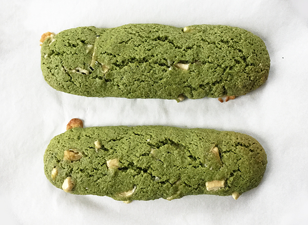 Biscotti al matcha con cioccolato bianco