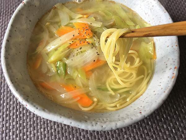 ramen con salsa di verdure