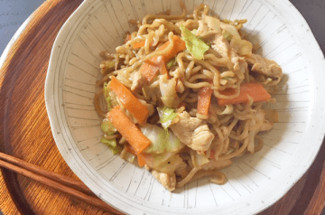 spaghetti saltati yakisoba