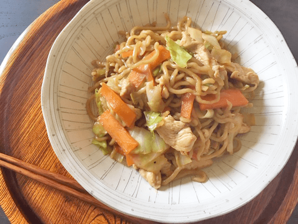 spaghetti saltati yakisoba