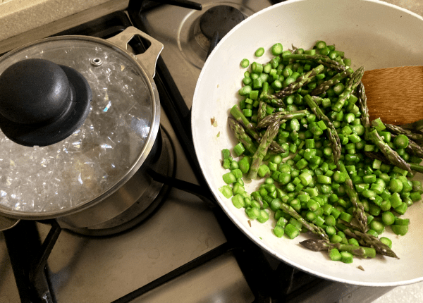 riso integrale agli asparagi con shiokoji