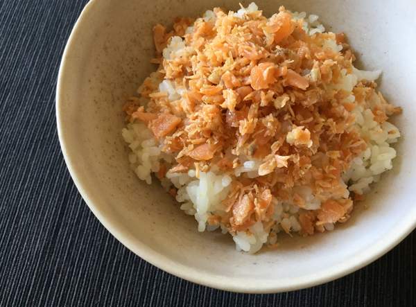 salmone sbriciolato (furikake)