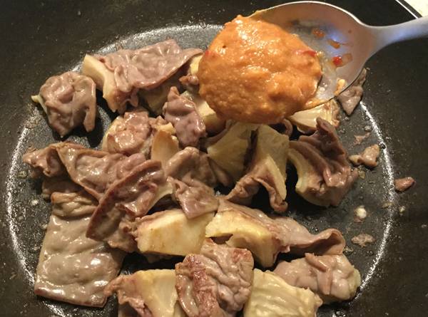 lampredotto saltato alla salsa di miso piccante