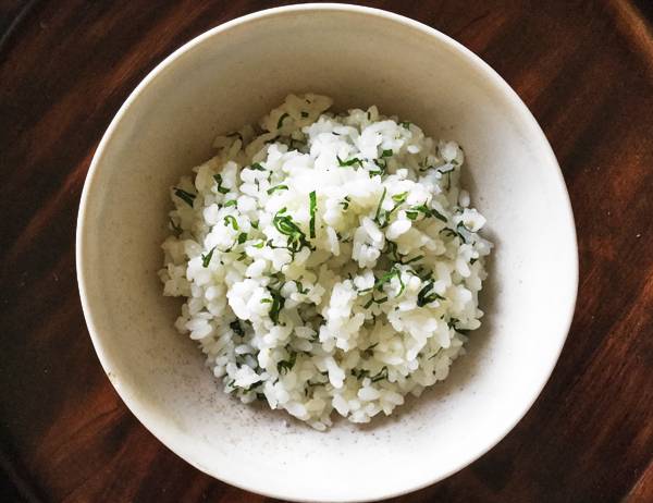 riso con foglie di shiso