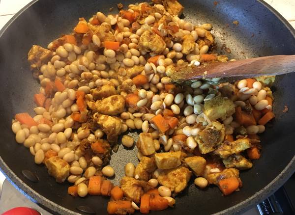 Pollo e soia al curry