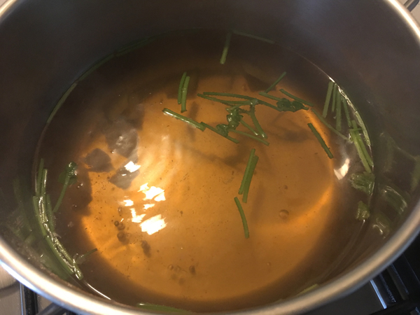 Tagliatelle di riso in brodo alla vietnamita