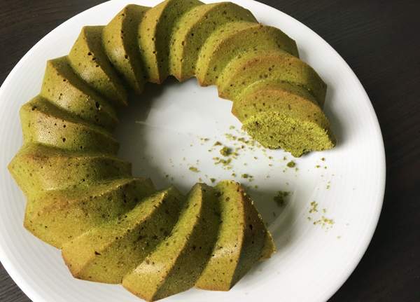 Torta al matcha con olio evo