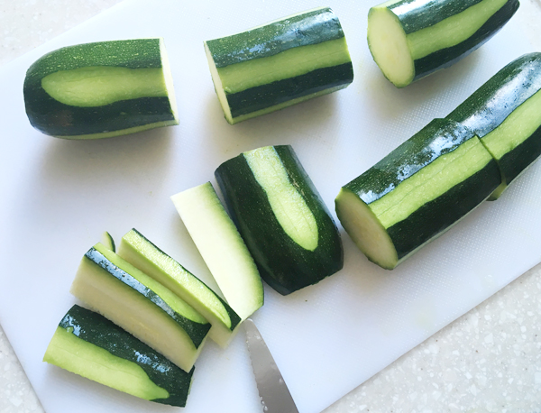 Zucchine marinate con salsa ponzu