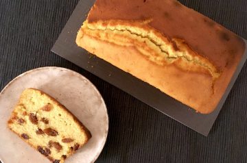 plumcake con farina di riso e uvetta al rum