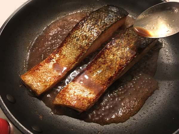 salmone alla salsa teriyaki