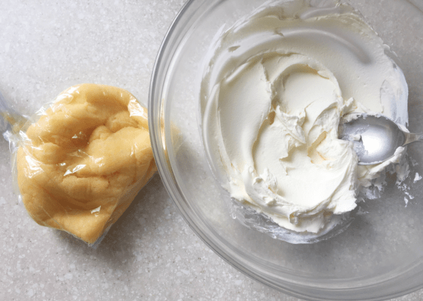 dolci con avanzi di polenta al formaggio e yogurt
