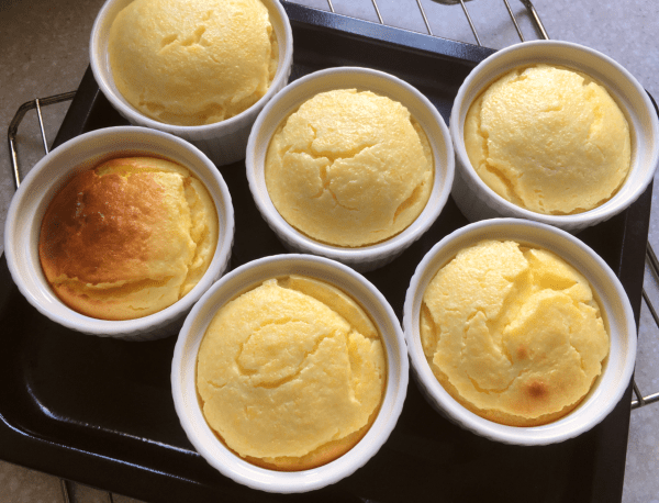 dolci con avanzi di polenta al formaggio e yogurt