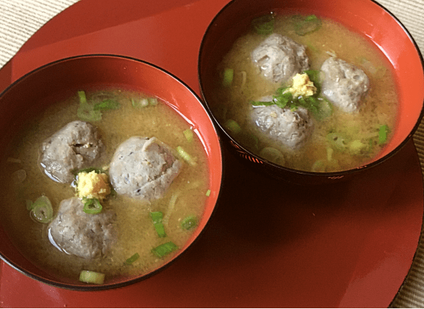 Zuppa con polpette di sardine (Tsumire jiru)