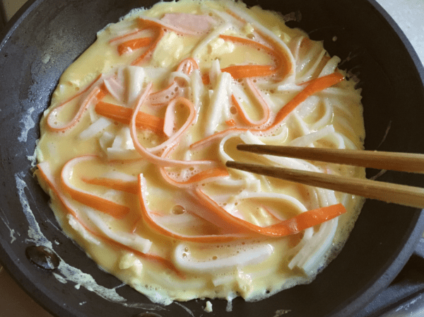 frittata con surimi e piselli