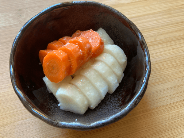 Verdure marinate con riso al koji (Sagohachizuke)