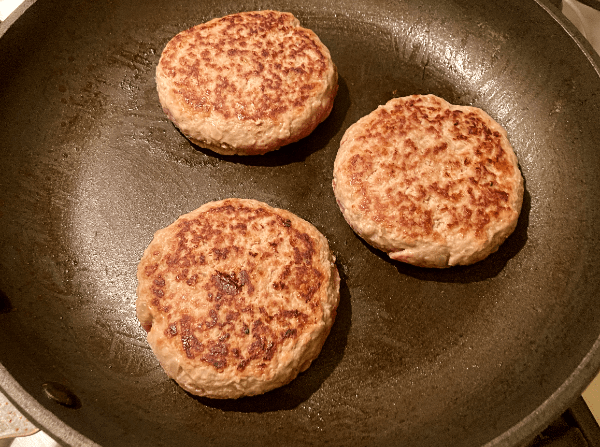 hamburger con daikon grattugiato alla salsa ponzu