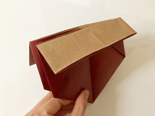 creare la scatola con un foglio di carta origami