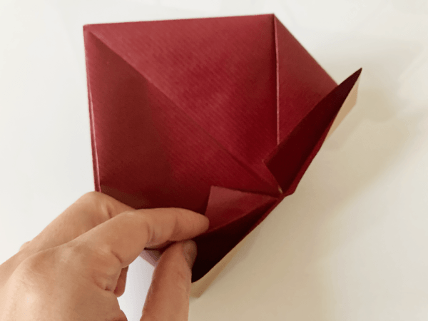 creare la scatola con un foglio di carta origami