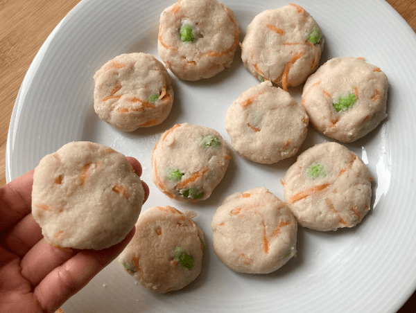 polpettine di pesce con edamame e carota