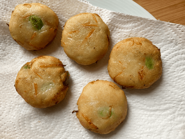 polpettine di pesce con edamame e carota