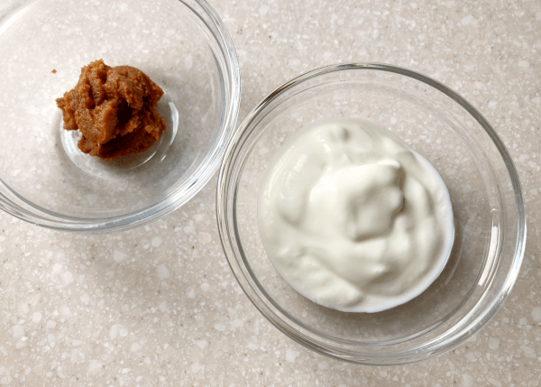 insalata di agretti e trippa alla salsa di yogurt e miso