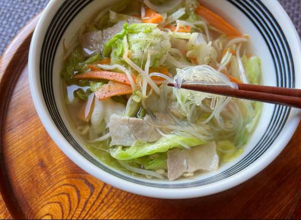 tanmen con vermicelli di soia