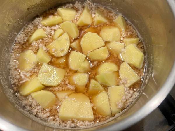 patate cotte con macinato di pollo