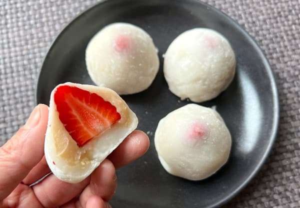 mochi con fragola