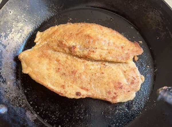 Tagliata di pollo alla farina di soia tostata