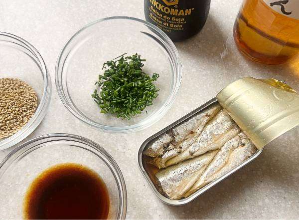 kabayakidon con sardine in scatola