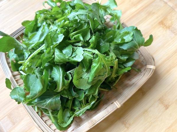 zuppa di miso con rucola e tahina