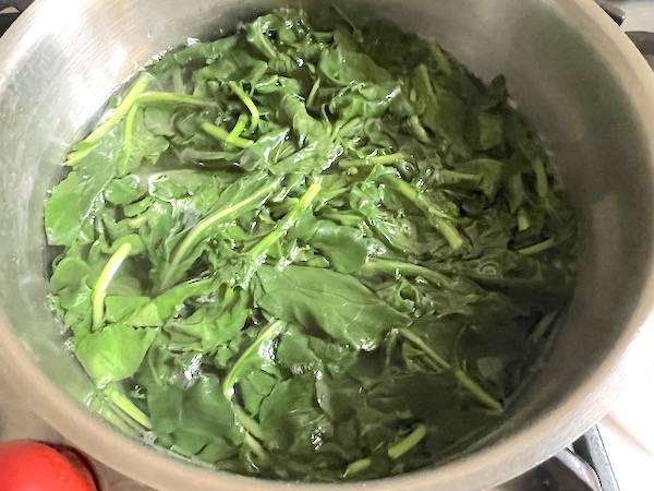 zuppa di miso con rucola e tahina