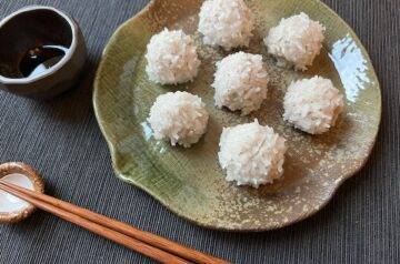 Polpette di carne ricoperte con riso glutinoso